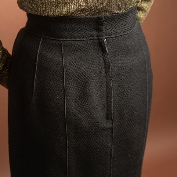 Dolce & Gabbana black mini skirt, timeless classic - Size 4 - Picture 1 of 8